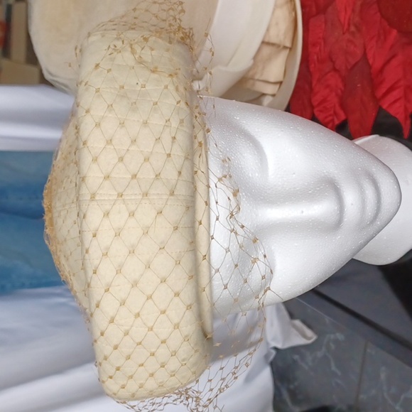 Vintage I. Magnin Felt & netting Hat - Picture 1 of 8